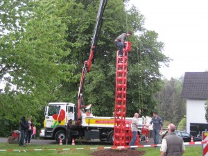 Cola-Kisten-Klettern bei "WIEDer ins Tal"